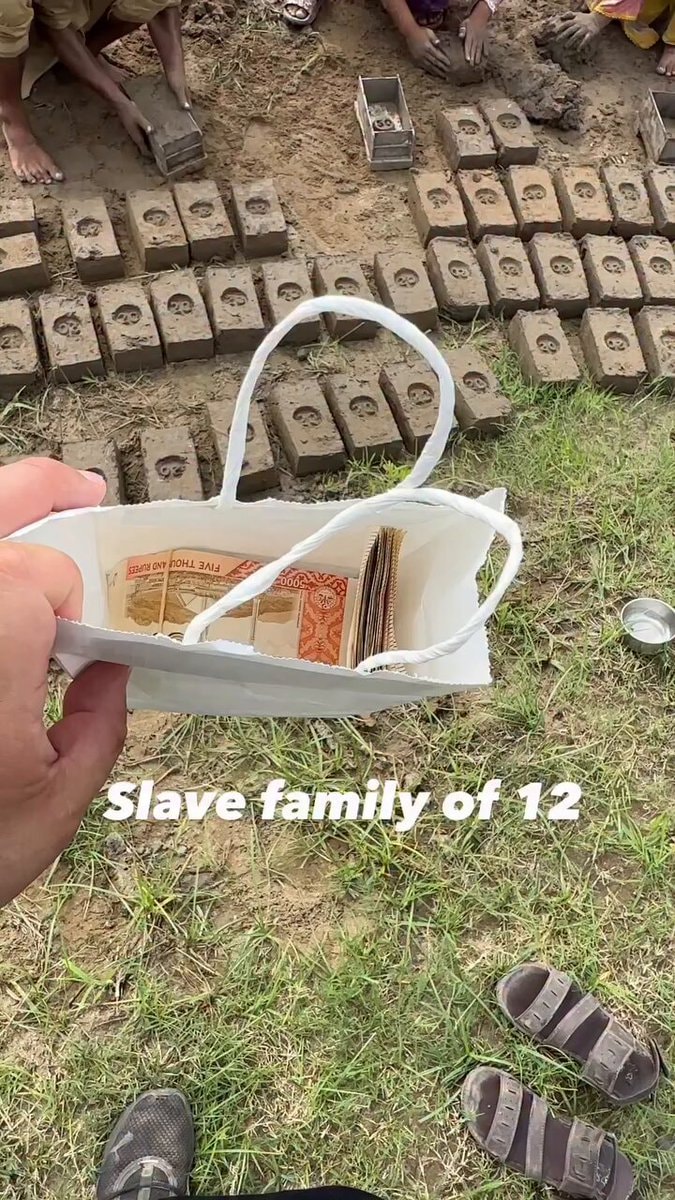 Slave family of 12 freed in Pakistan Slave family of 12 freed in Pakistan