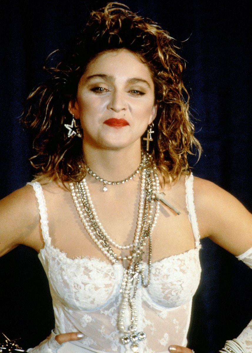 Madonna Artist of the Year VMAs (photo 2 of 2) Madonna Artist of the Year VMAs (photo 2 of 2)