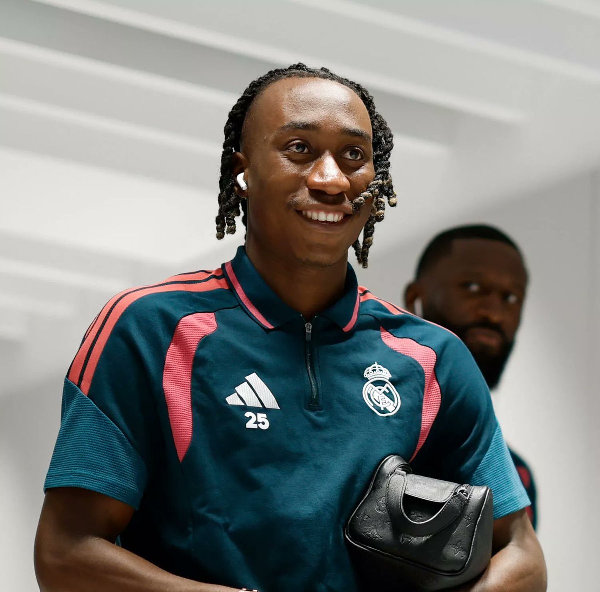 Yan Diomande at the Bernabéu 🤍
