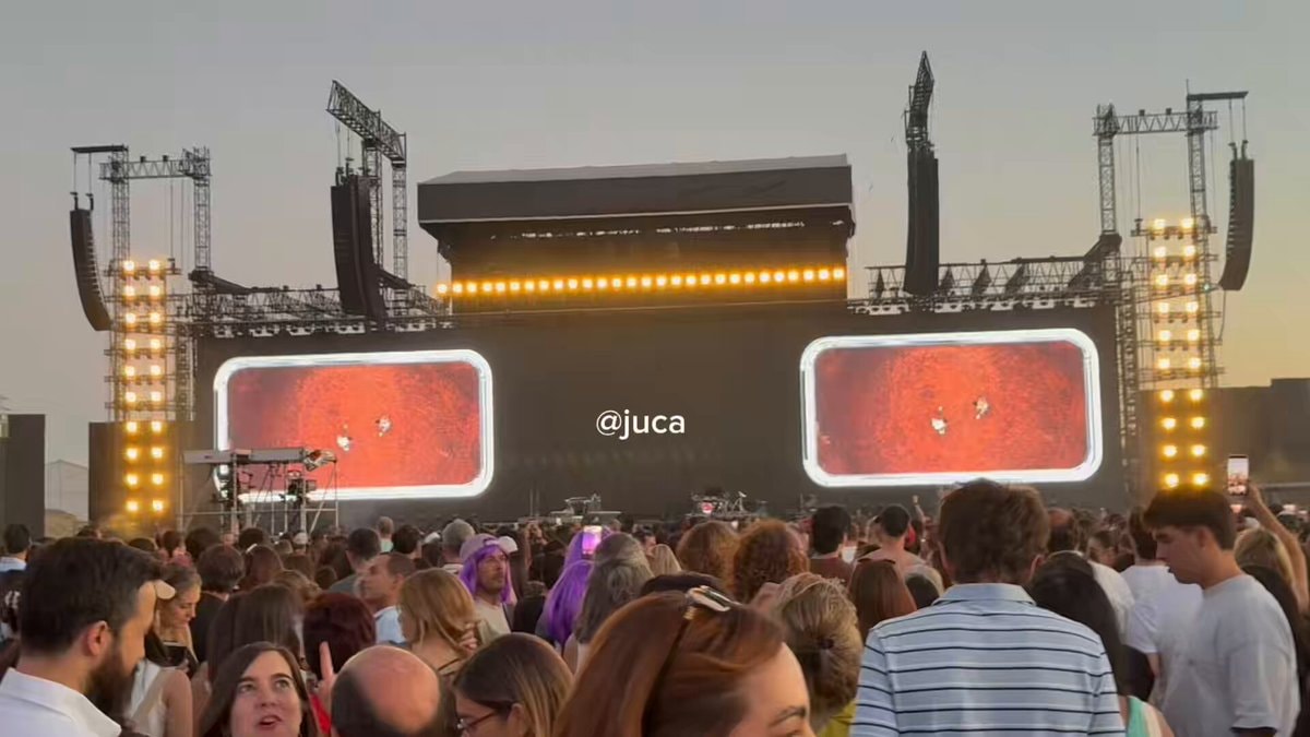 Choka choka at Shakira Stadium