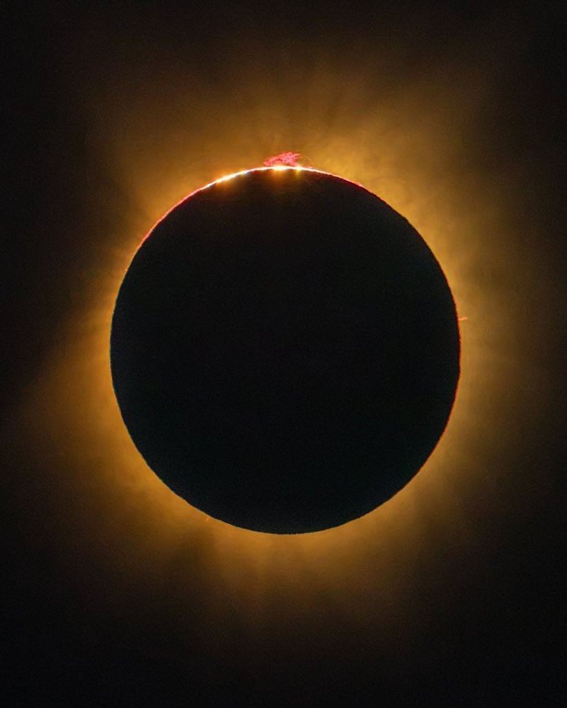 total eclipse sun and corona