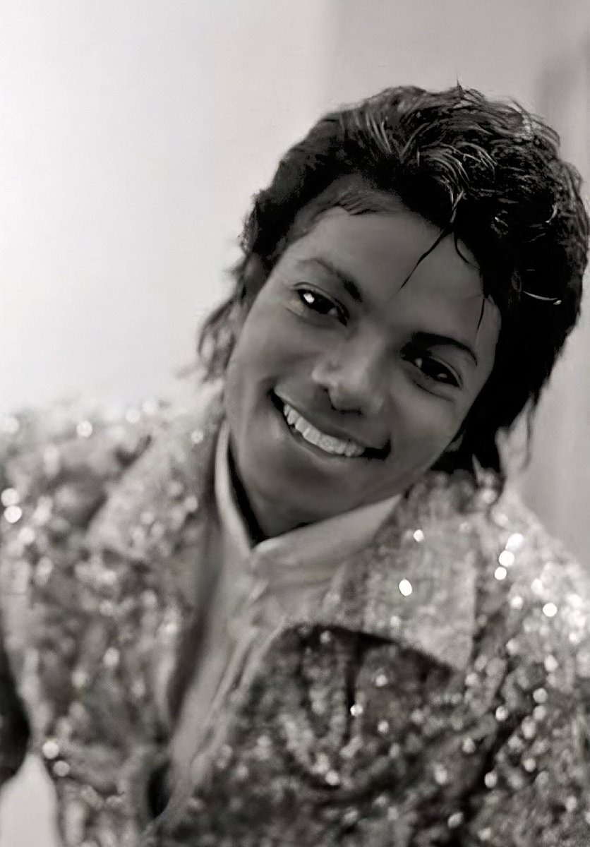 Michael Jackson sparkly jacket portrait ♡ (photo 2 of 2)
