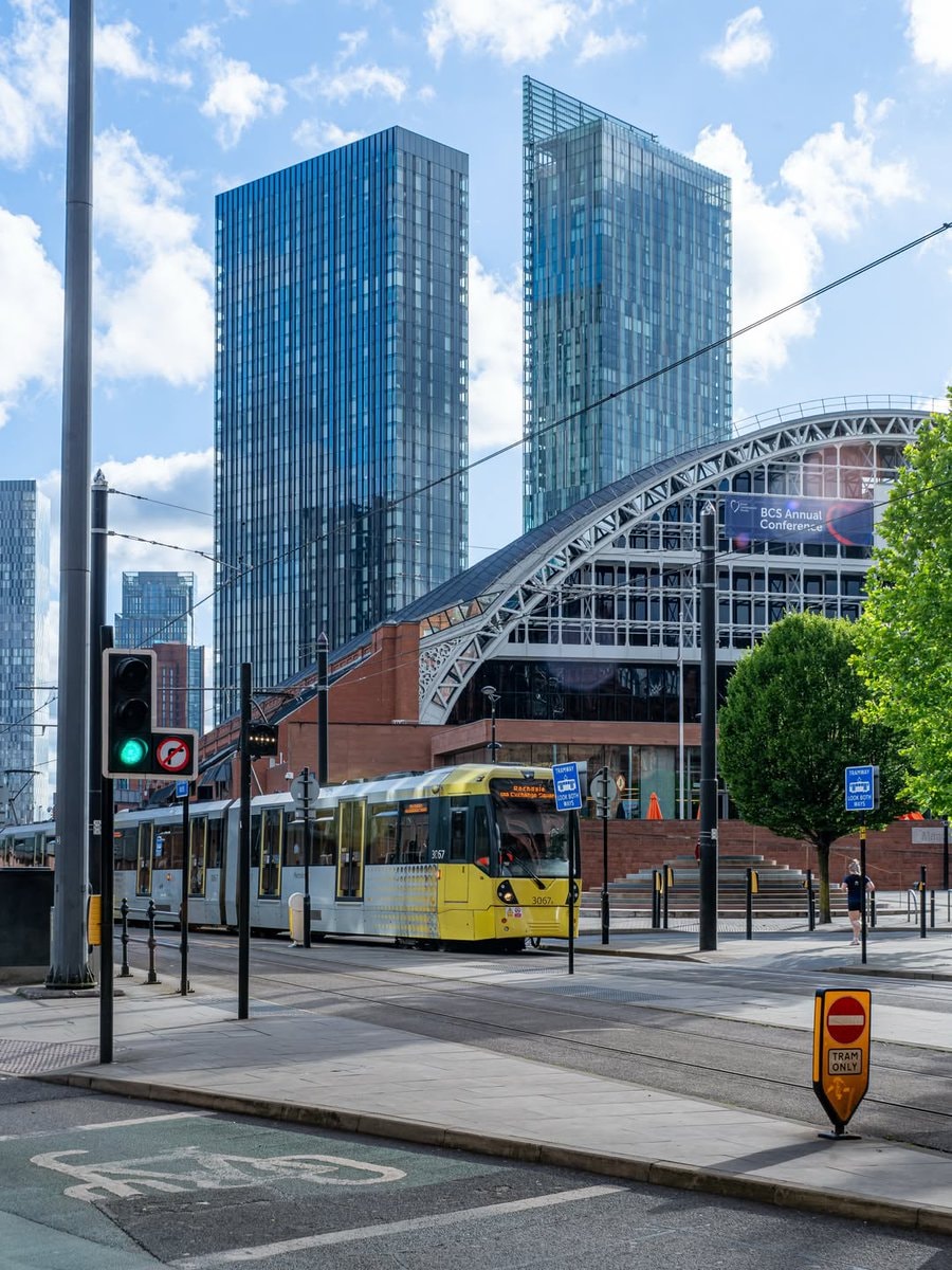 Manchester UK street scene (photo 2 of 3)