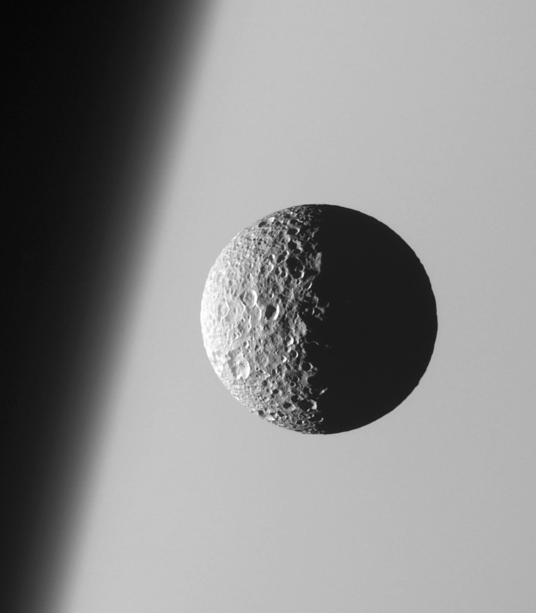 Saturn 293 moons (photo 2 of 2) Saturn 293 moons (photo 2 of 2)