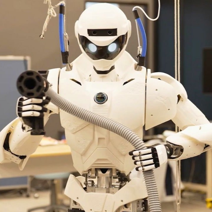 Japan 10 million robots 2040 (photo 2 of 2)