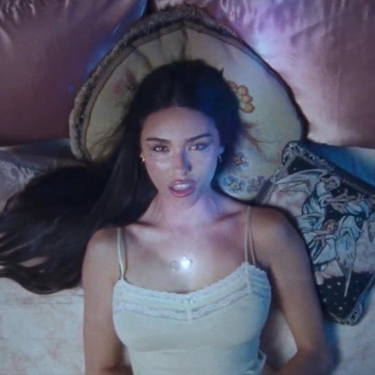 Madison Beer bittersweet (photo 2 of 2)
