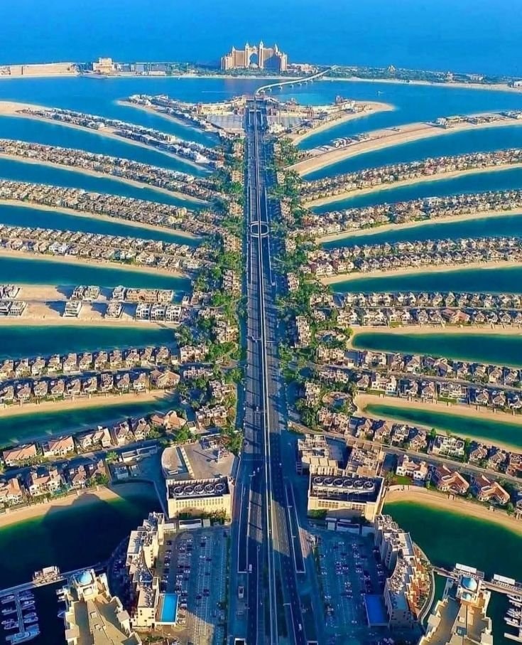 Dubai cityscape highway interchange (photo 4 of 4)