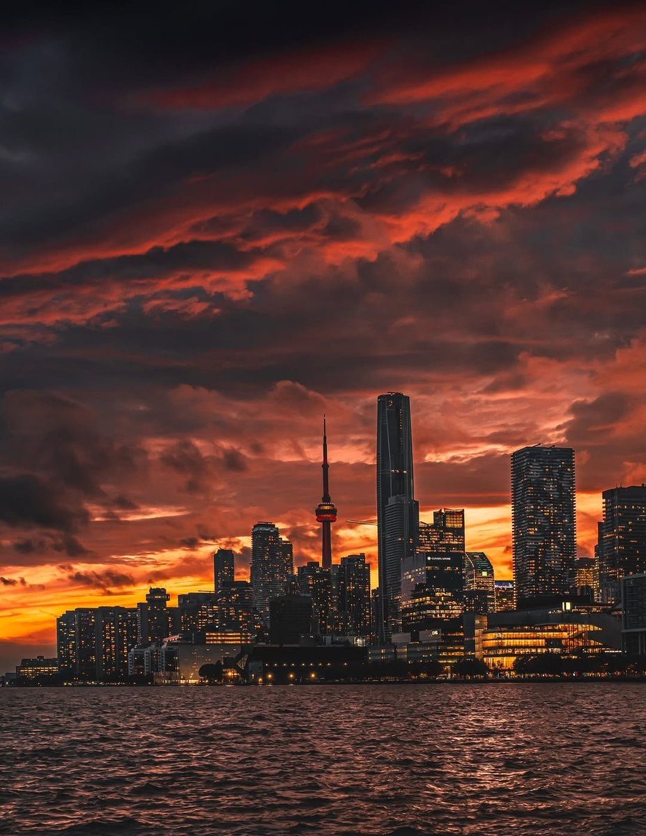 Toronto skyline at sunset