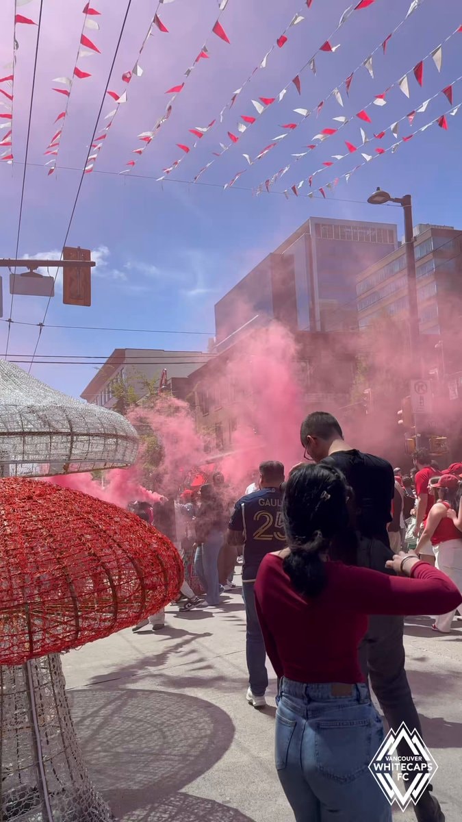 Canada fans celebrate World Cup qualification