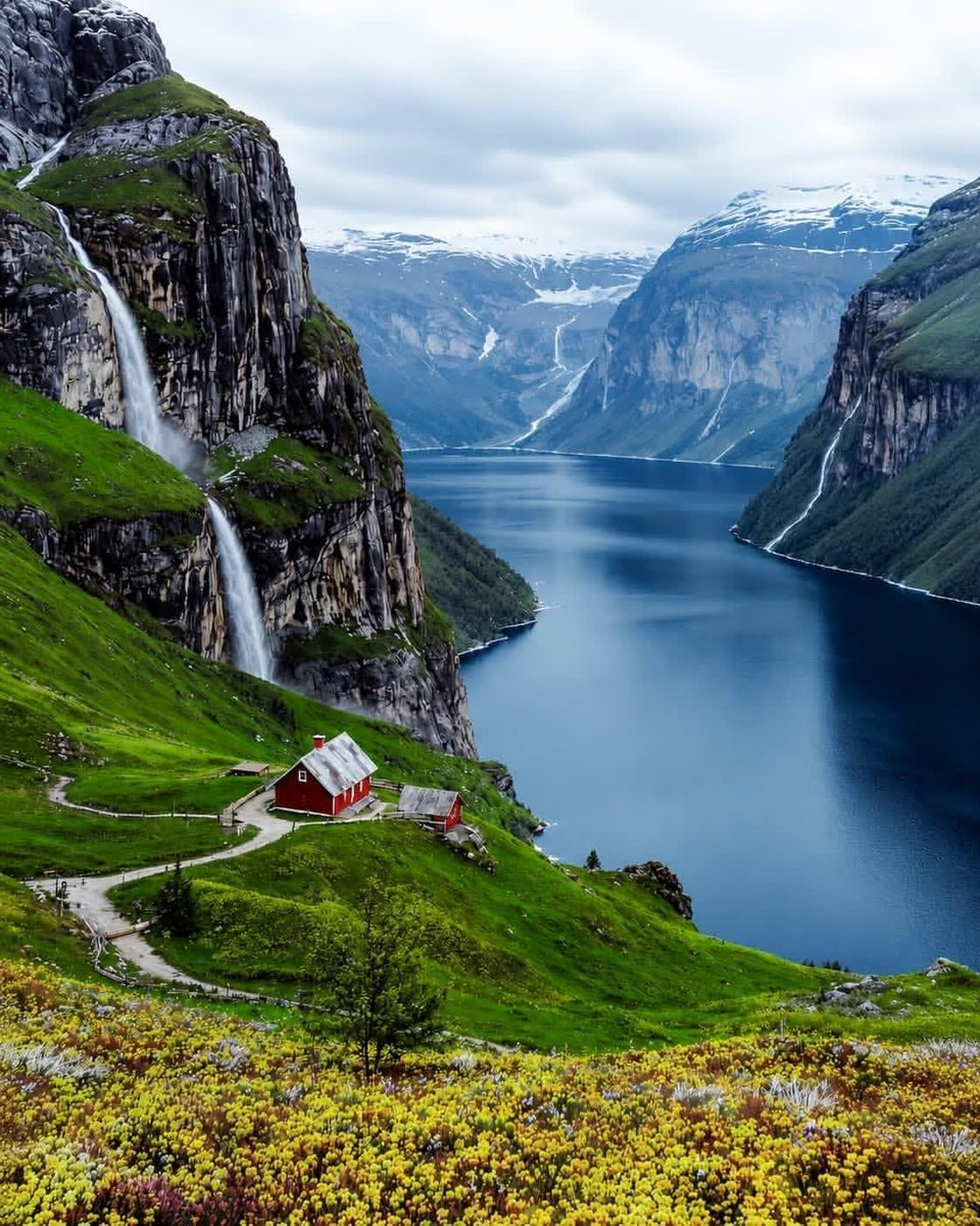Norway fjord and mountains (photo 3 of 3)