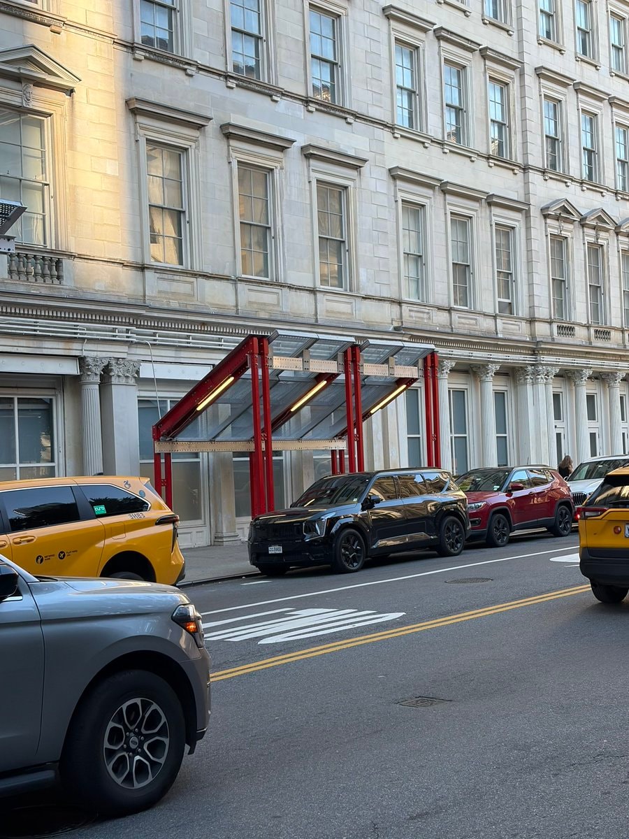 Zohran Mamdani new sidewalk sheds (photo 3 of 3)