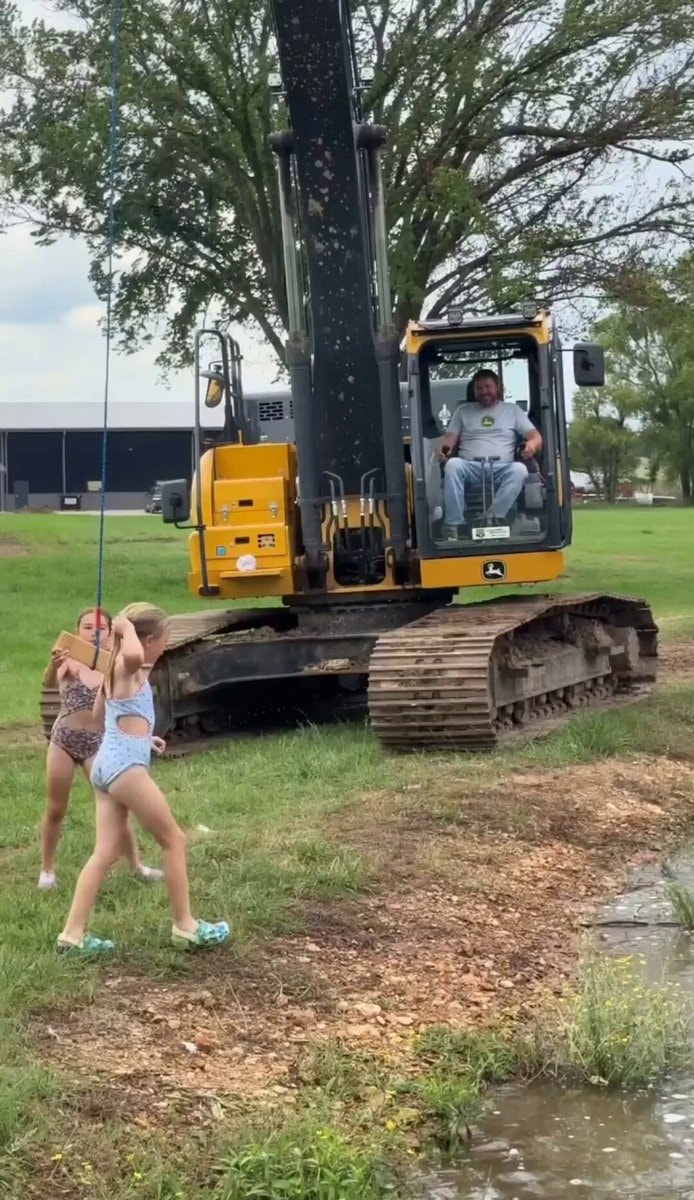 Excavator dad John Deere