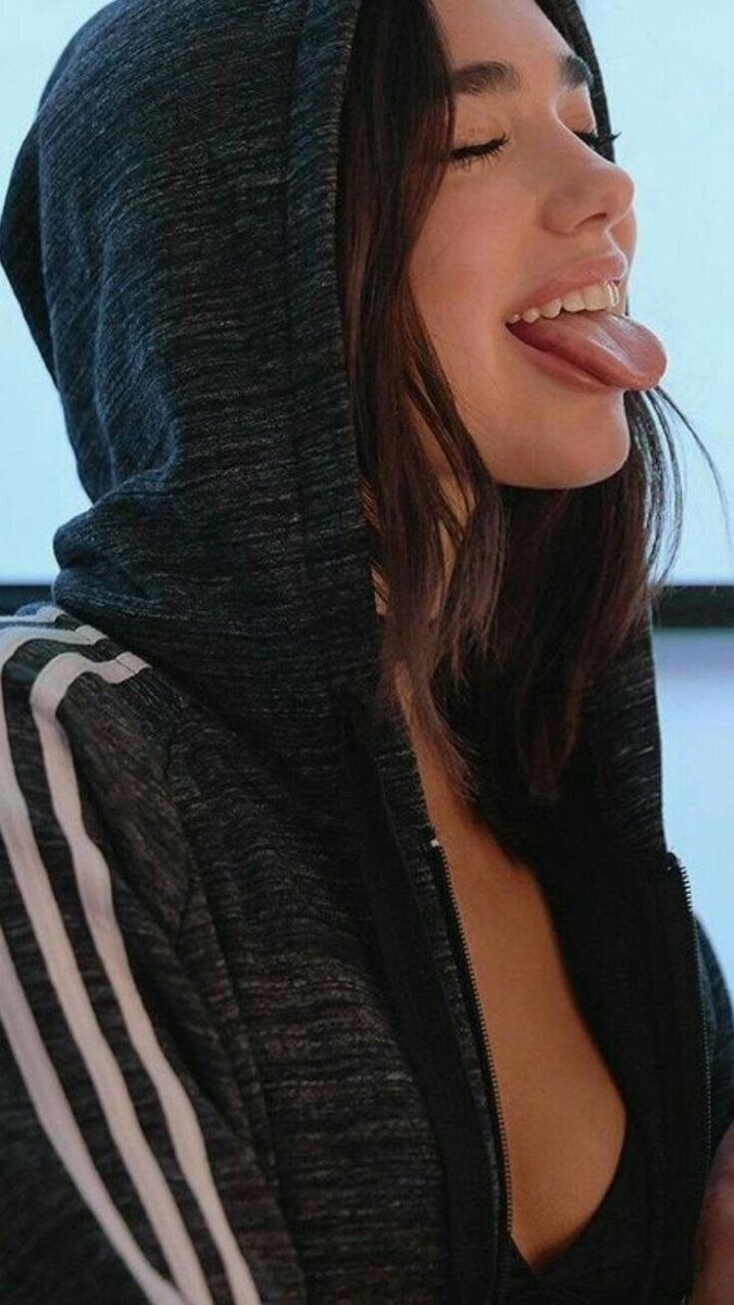 Dua Lipa candid moments (photo 2 of 4)