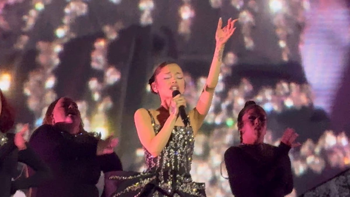 Ariana Grande Into You Eternal Sunshine Tour