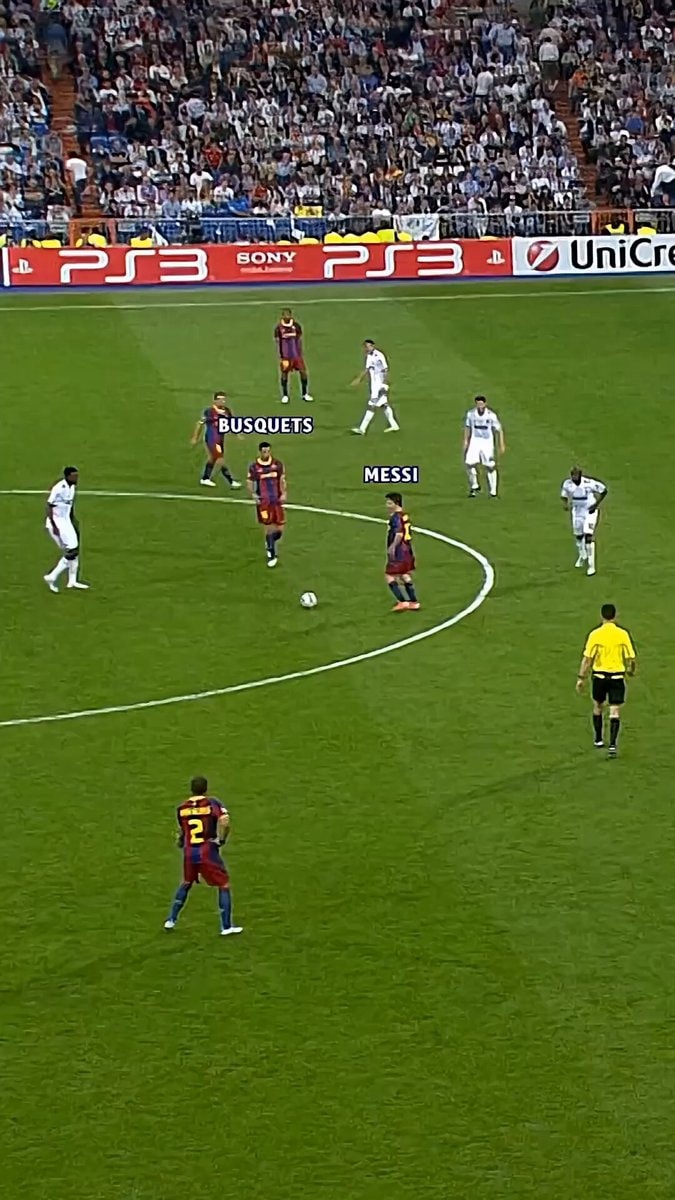 Busquets Messi combination