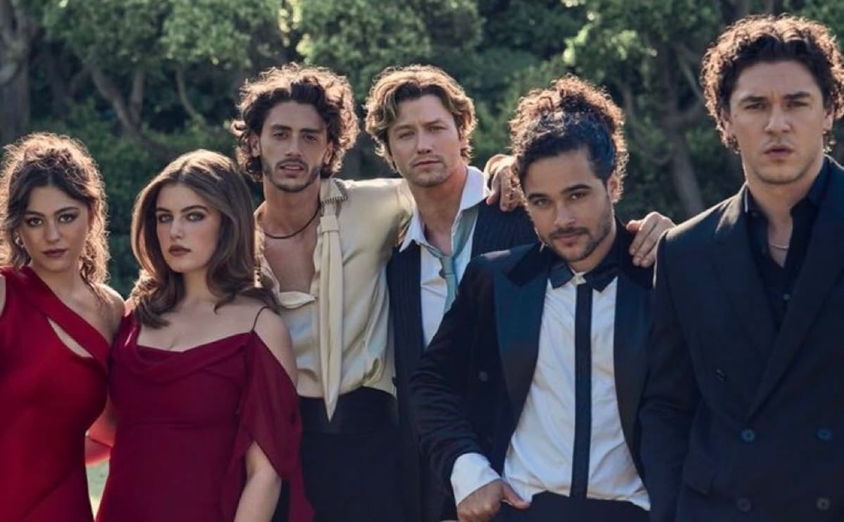 Off Campus season 2 filming wrap date