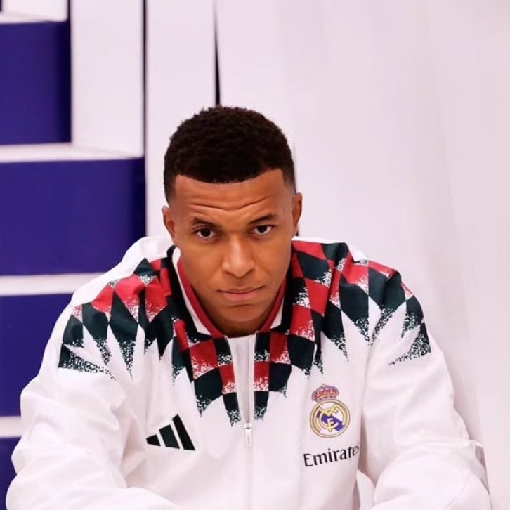 Luis Enrique defends PSG for Ballon d'Or over Mbappe (photo 2 of 2)