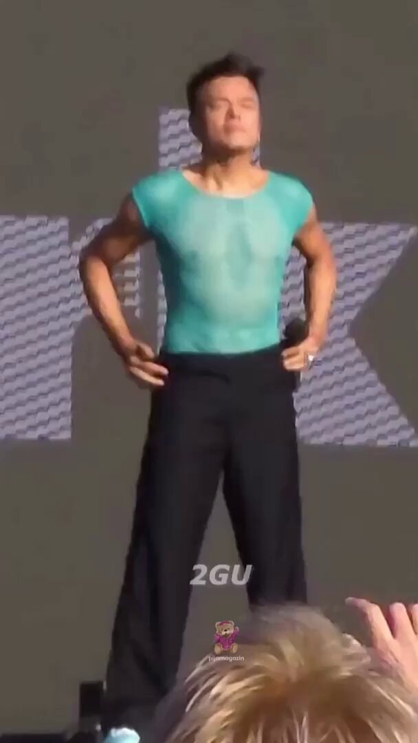 JY Park outfit change stage