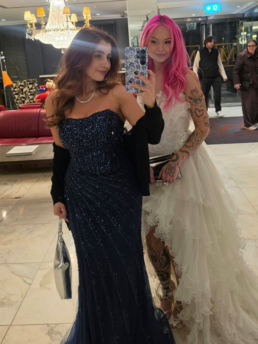 Gee Nelly & Talia Mar