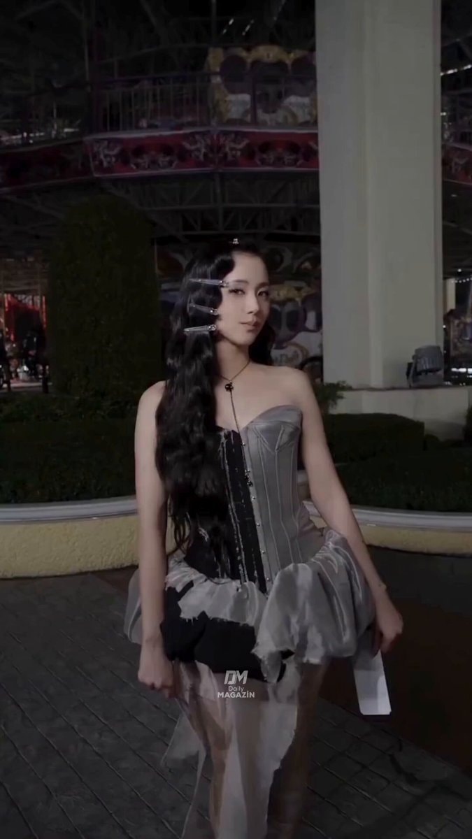 JISOO CLICK music video BTS