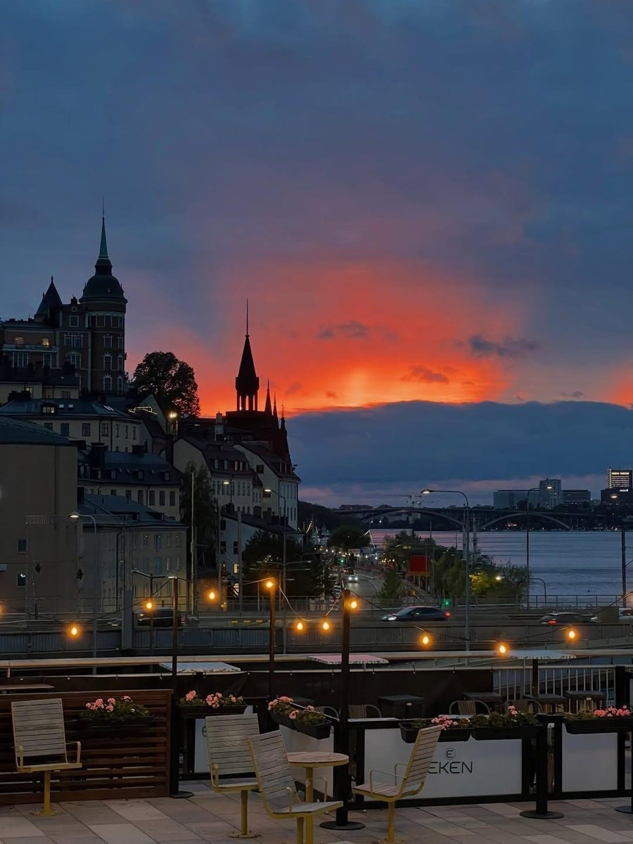Stockholm sunset (photo 2 of 2)