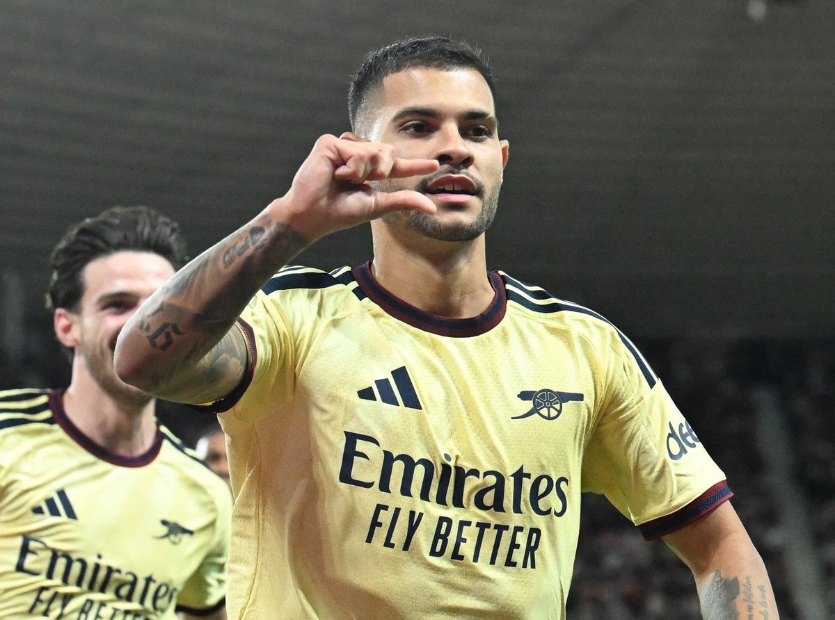 Arsenal player celebration