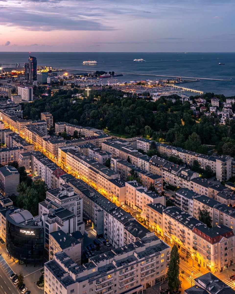 Gadansk Poland aerial view (photo 1 of 2) Gadansk Poland aerial view (photo 1 of 2)