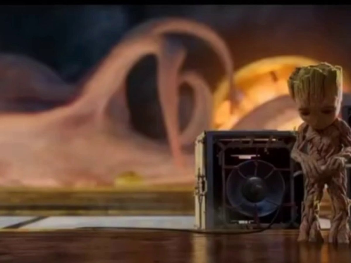 Baby Groot Mr. Blue Sky scene