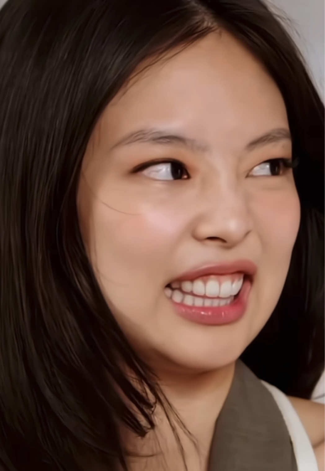 Jennie funny expression