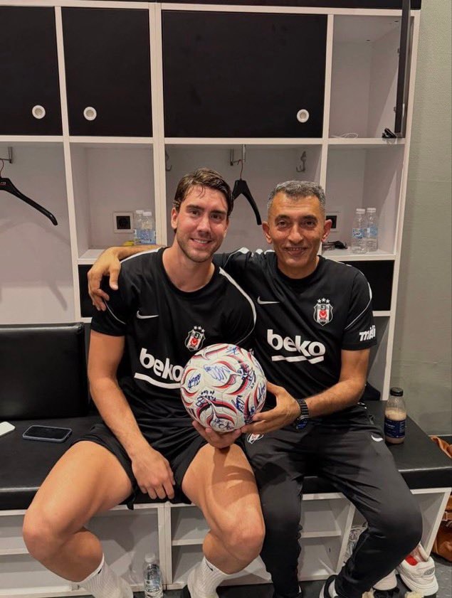 Dusan Vlahovic hat-trick memory