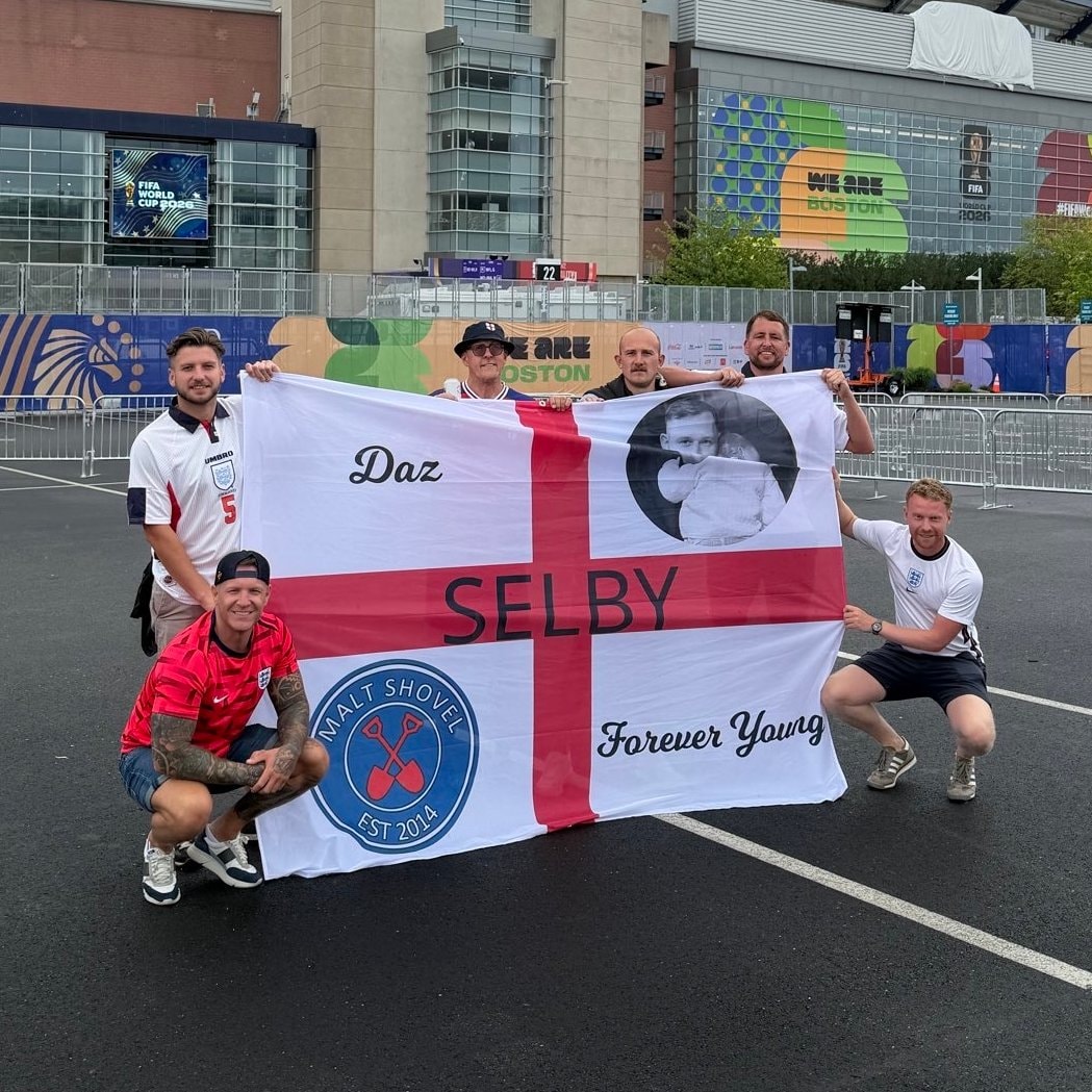 Jeremy Clarkson gifts World Cup tickets (photo 2 of 2)