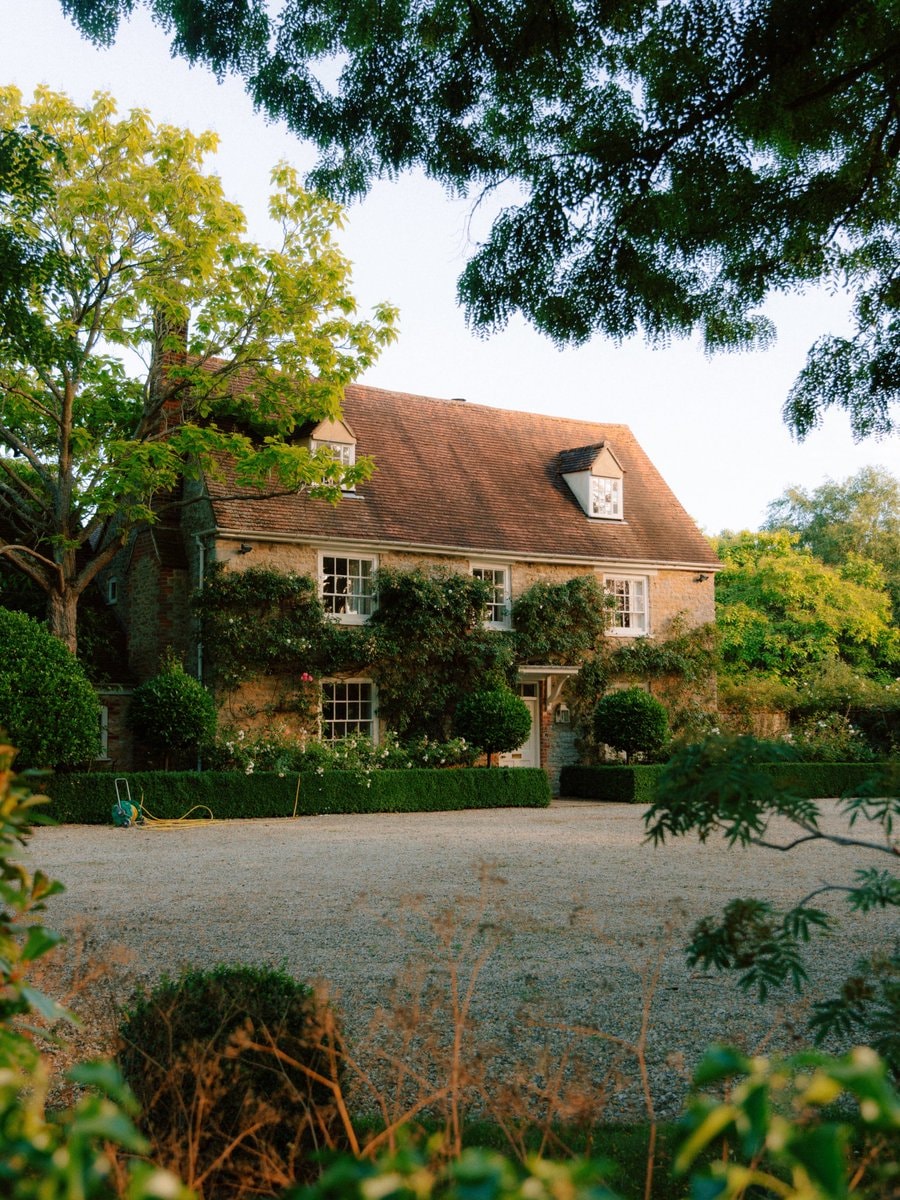 Little Haseley Cotswold cottage (photo 3 of 4)