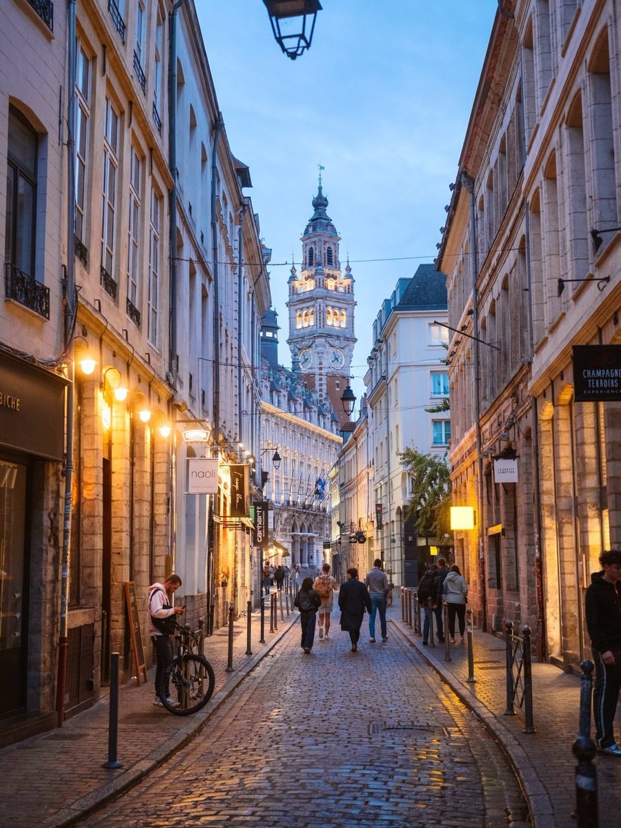 Lille France street scene (photo 2 of 3)