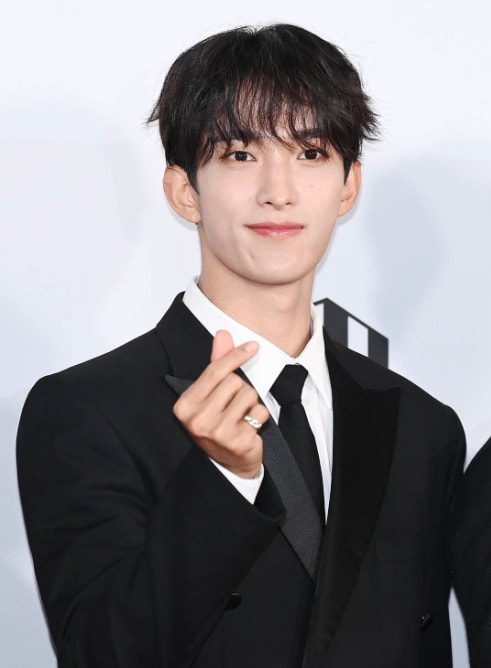 DK SEVENTEEN military service (photo 2 of 2)