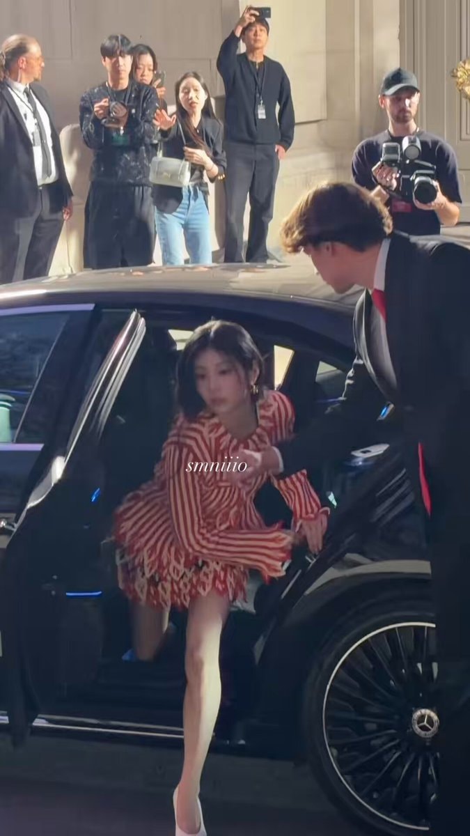 Wonhee Chanel Fashion Show