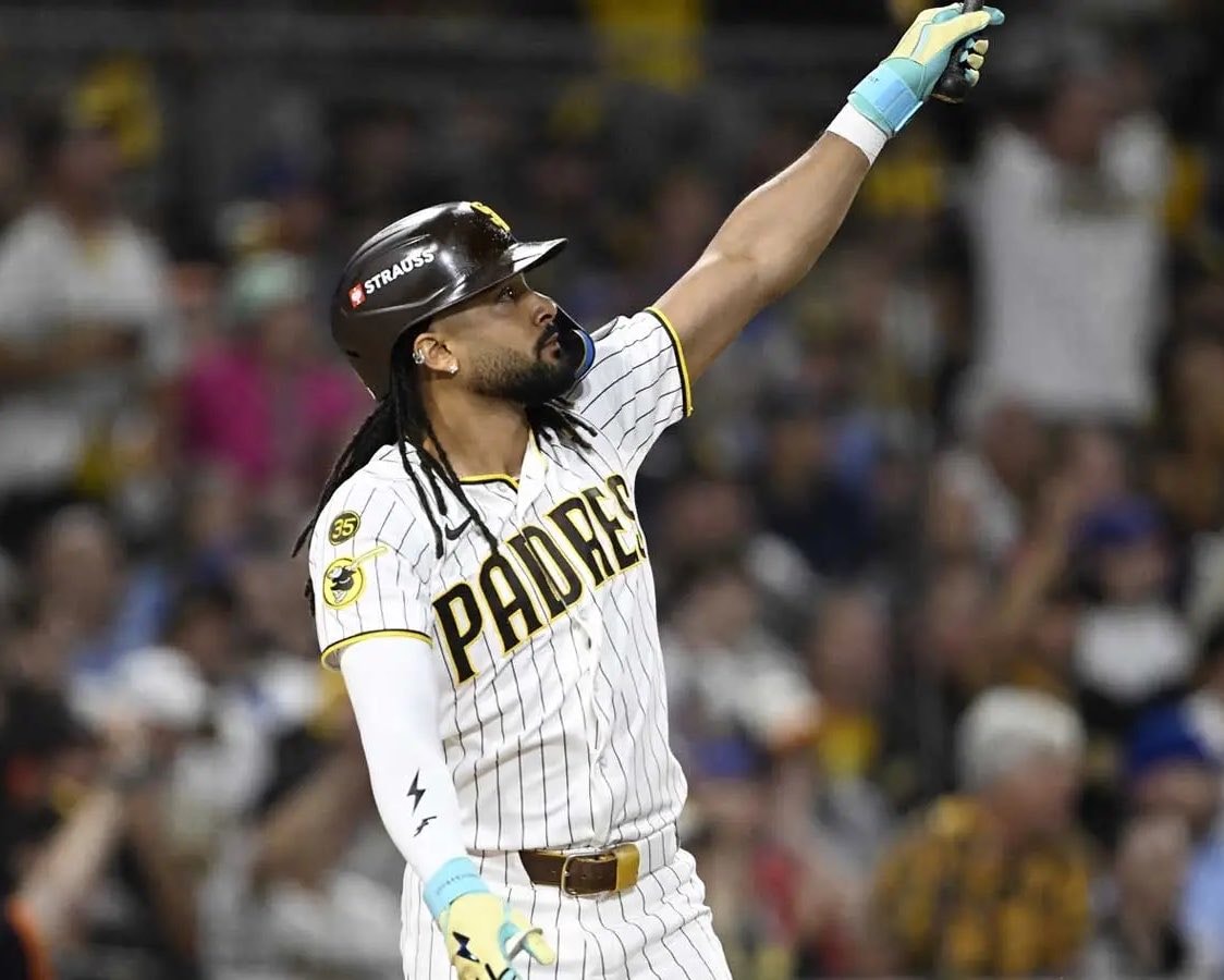 Padres advance to NLDS vs Brewers
