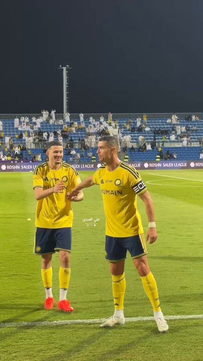 Cristiano Ronaldo MOTM award teammate