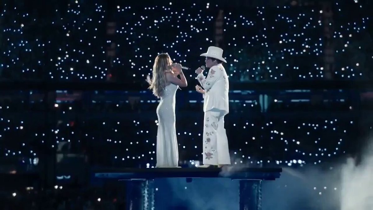 KAROL G Bruno Mars Still video KAROL G Bruno Mars Still video