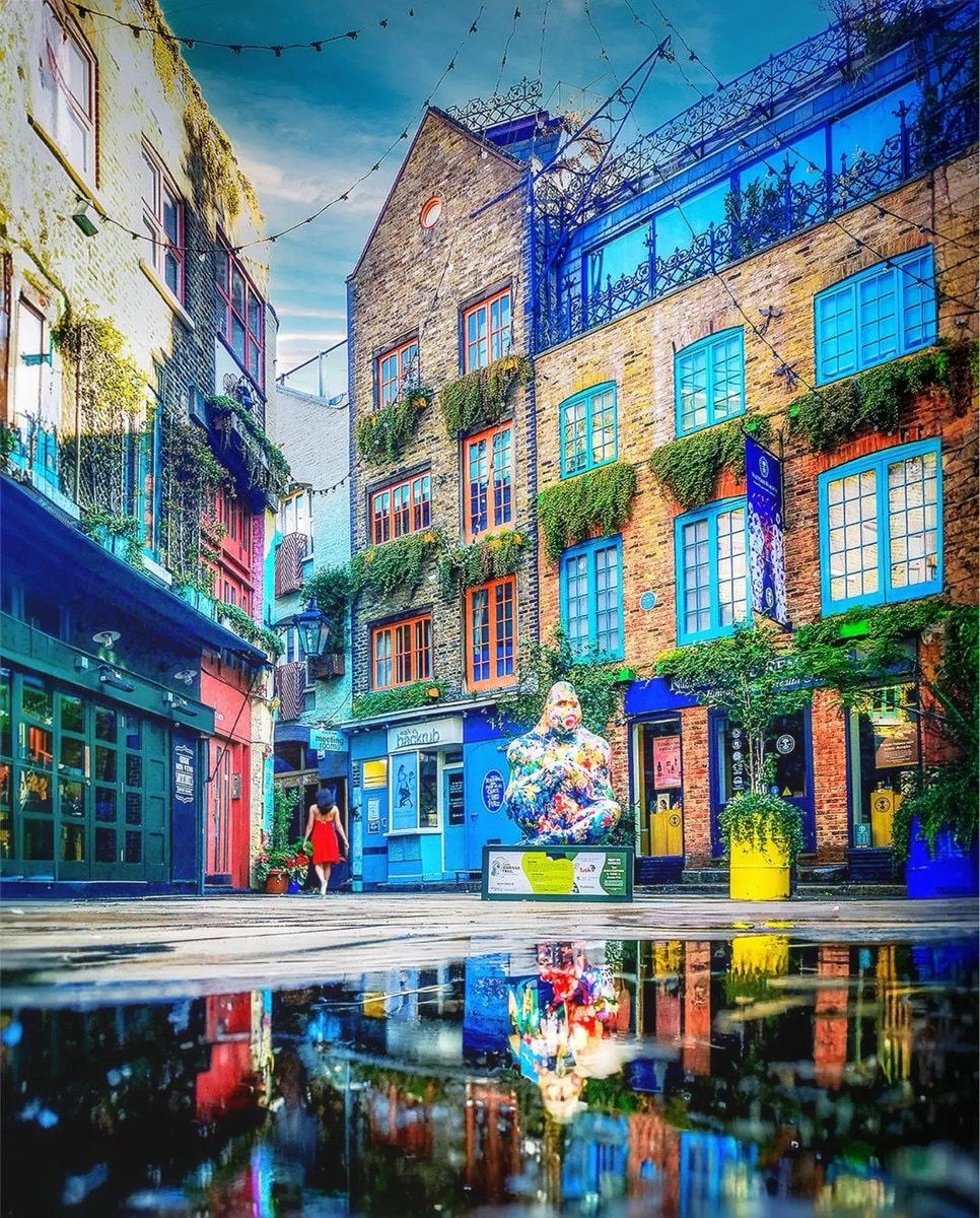 London United Kingdom street scene