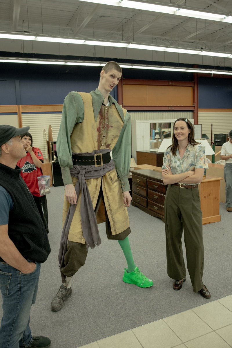 Robert Bobroczkyi BACKROOMS behind the scenes (photo 1 of 2)