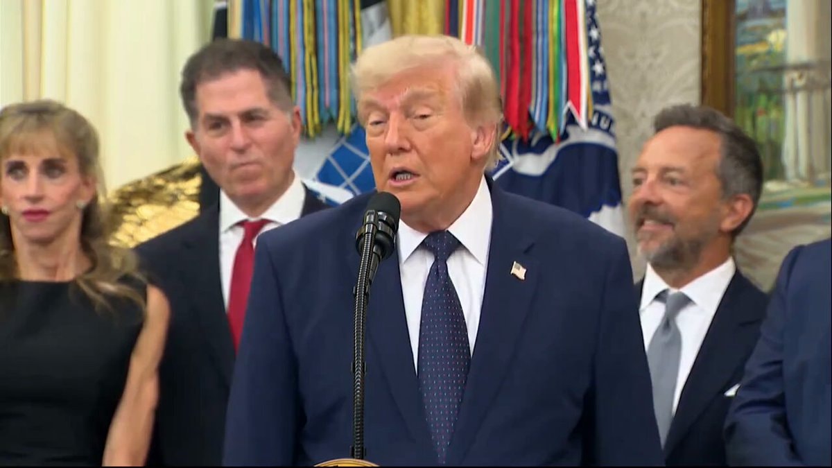 Trump calls referee suspect from White House