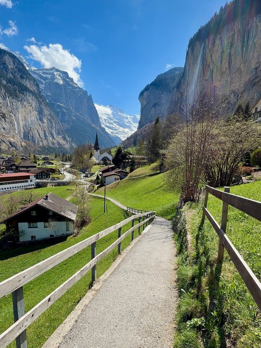 Lauterbrunnen Switzerland (photo 4 of 4)