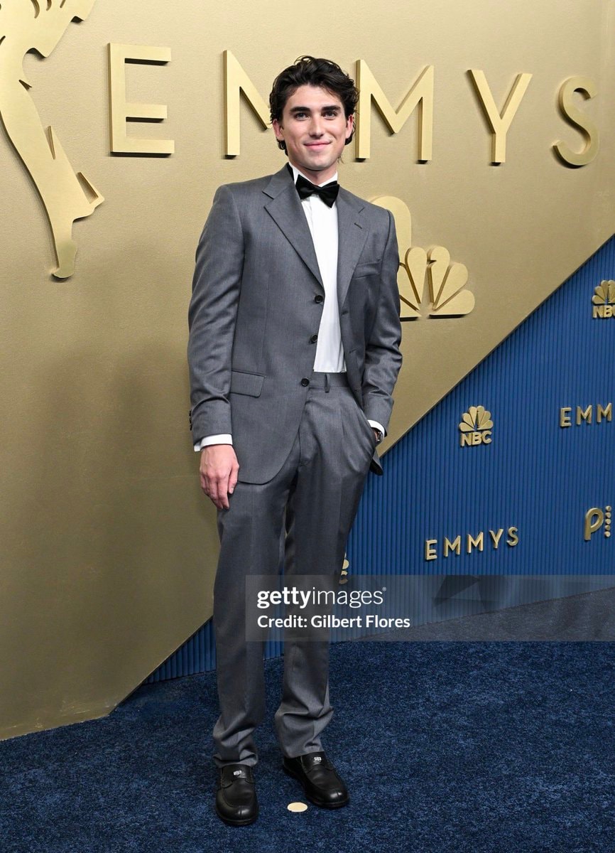 Charlie Evans at the 2026 Emmys Awards 🏆 (photo 2 of 4)