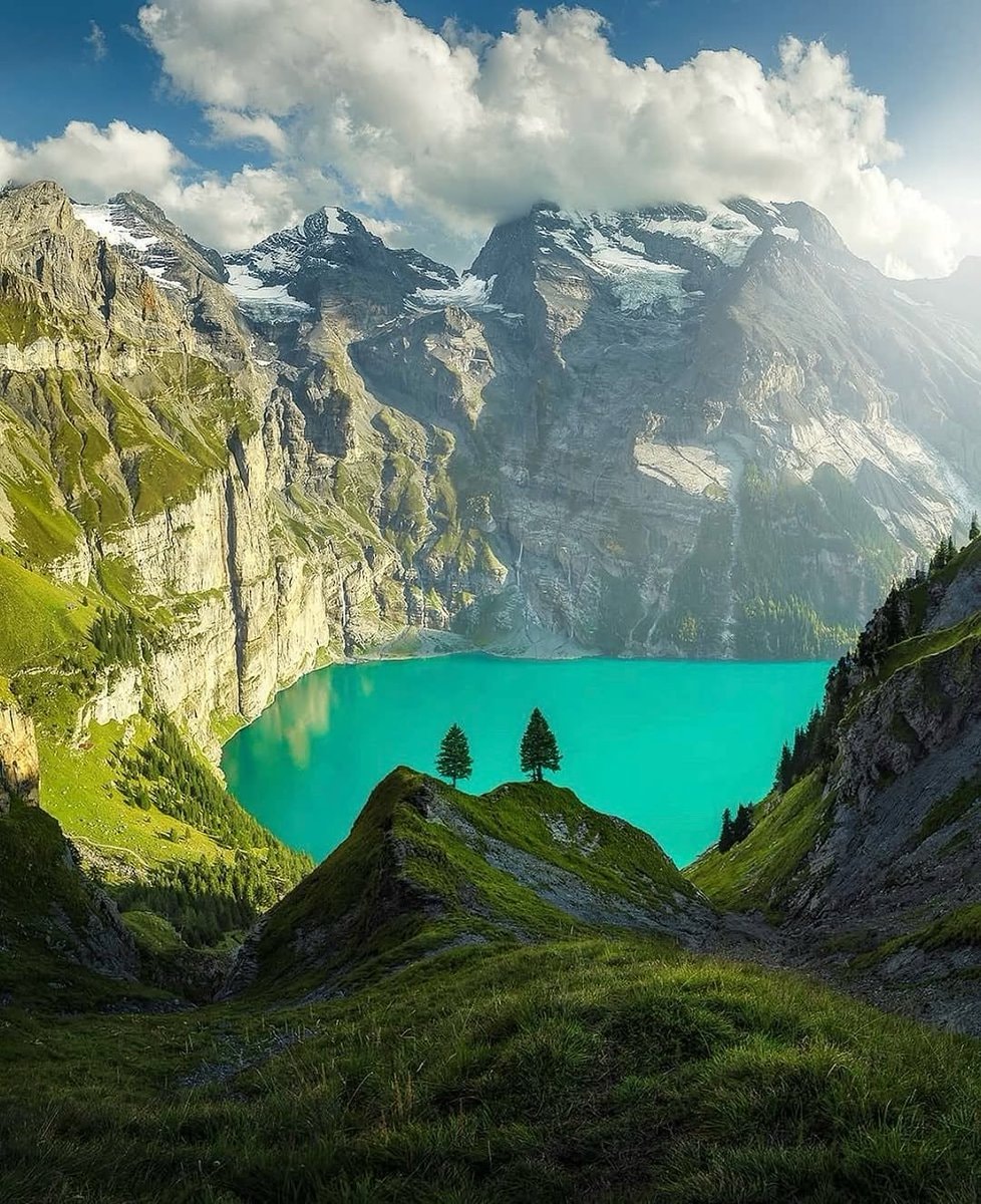 Alpine Lake Switzerland 🇨🇭 (photo 4 of 4)