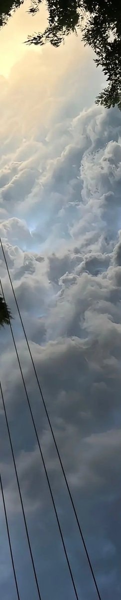 dramatic sky with fluffy clouds (photo 4 of 4)