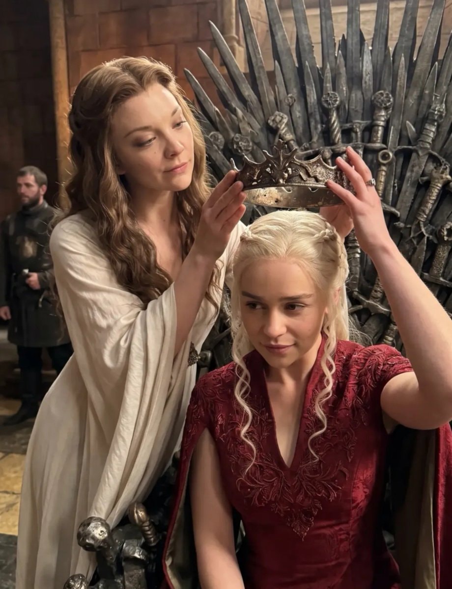Daenerys Targaryen and Margaery Tyrell analysis (photo 2 of 2)