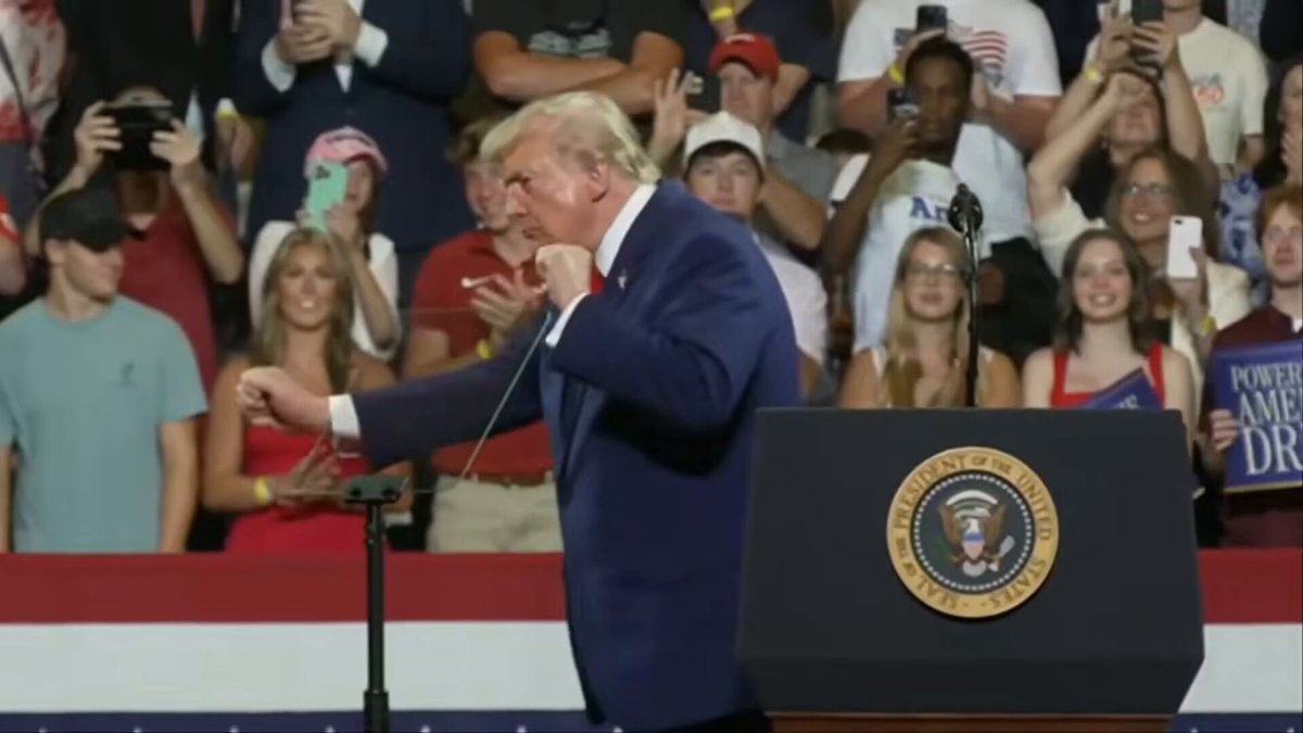 Donald Trump dances YMCA in Georgia