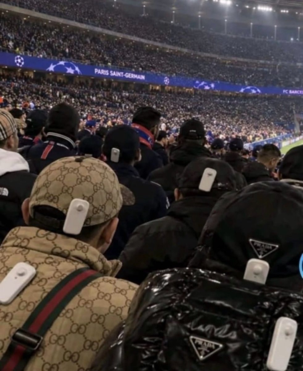 PSG fans at the game tonight