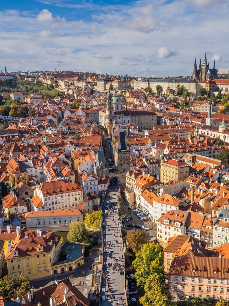 Prague cityscape bridge (photo 2 of 4)