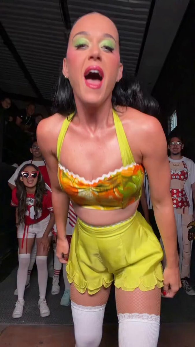 Katy Perry Watch It Burn Fenapo Katy Perry Watch It Burn Fenapo